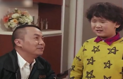Ông bố nhận mọi khốn khổ với chiếc sổ thần kỳ của cậu con trai